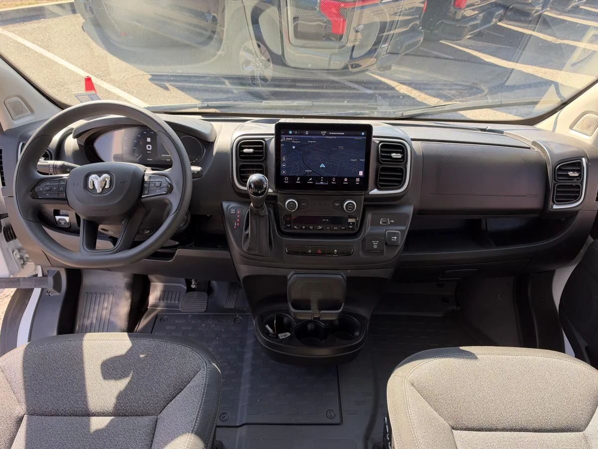 Used 2025 White RAM SLT image 21