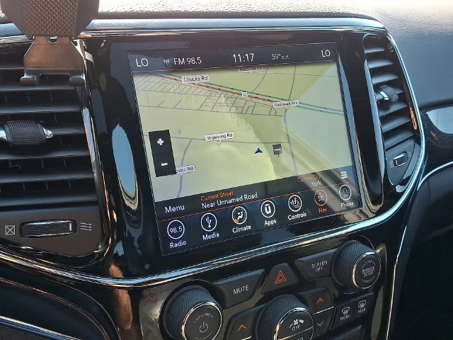 Used 2019 Red Jeep Trailhawk image 18