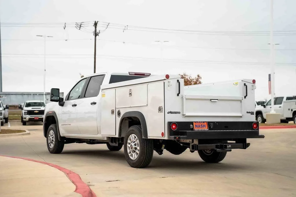 2025 GMC Sierra 2500HD Pro - Photo 8