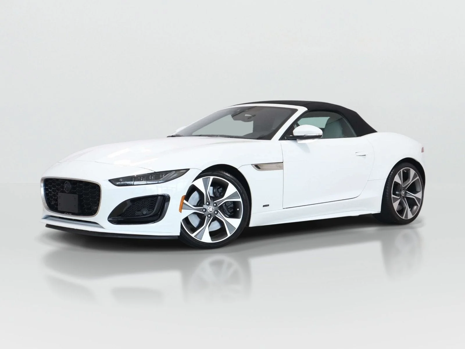 Used 2024 White Jaguar 75 image 40