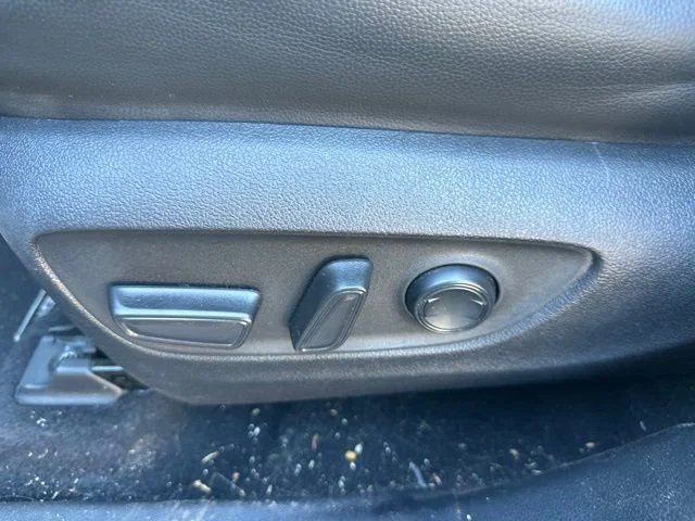 Used 2021 Silver Toyota XLE image 18