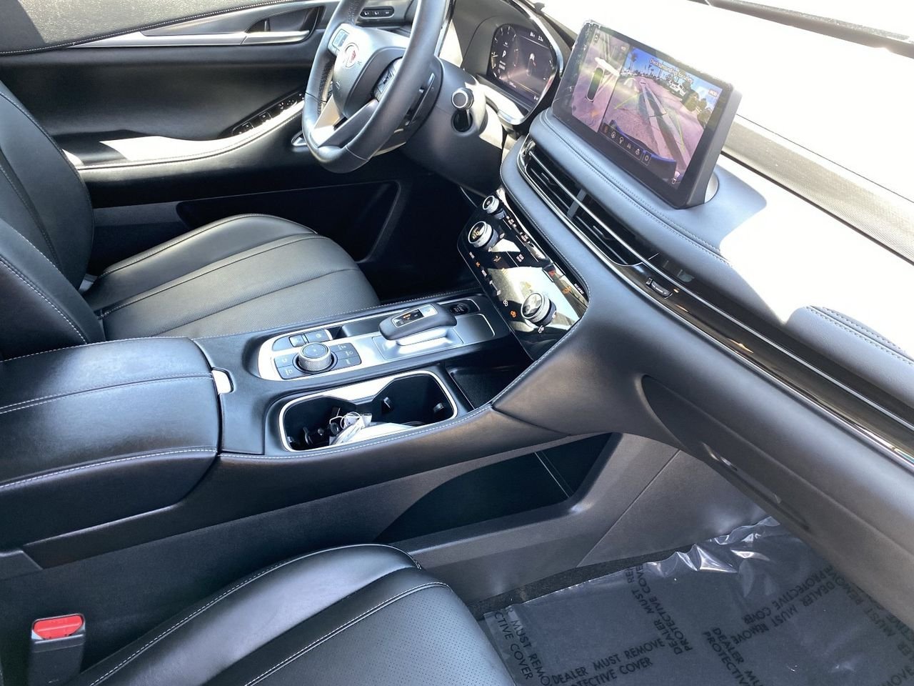 Certified Used 2026 Mineral Black INFINITI LUXE image 9