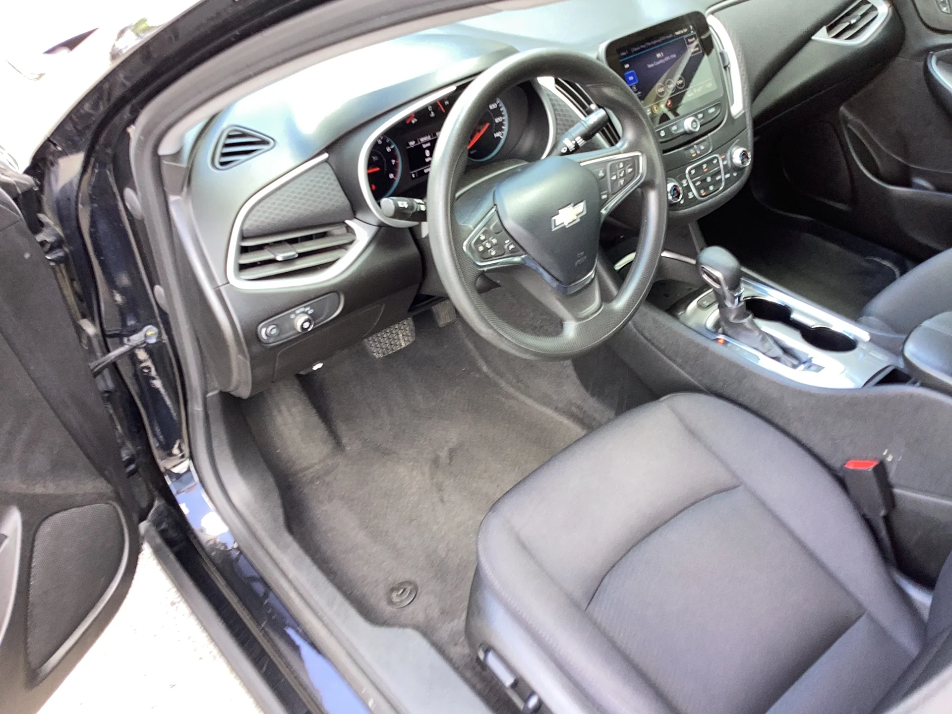 Used 2024 Mosaic Black Metallic Chevrolet LT image 10