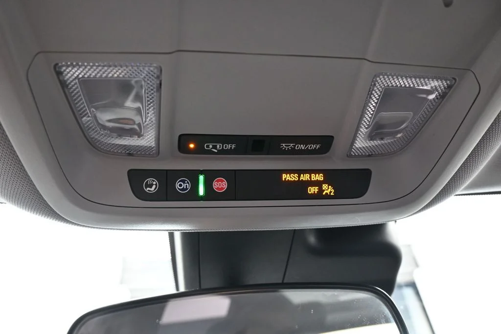 Used 2025 Lakeshore Blue Metallic Chevrolet LT image 28
