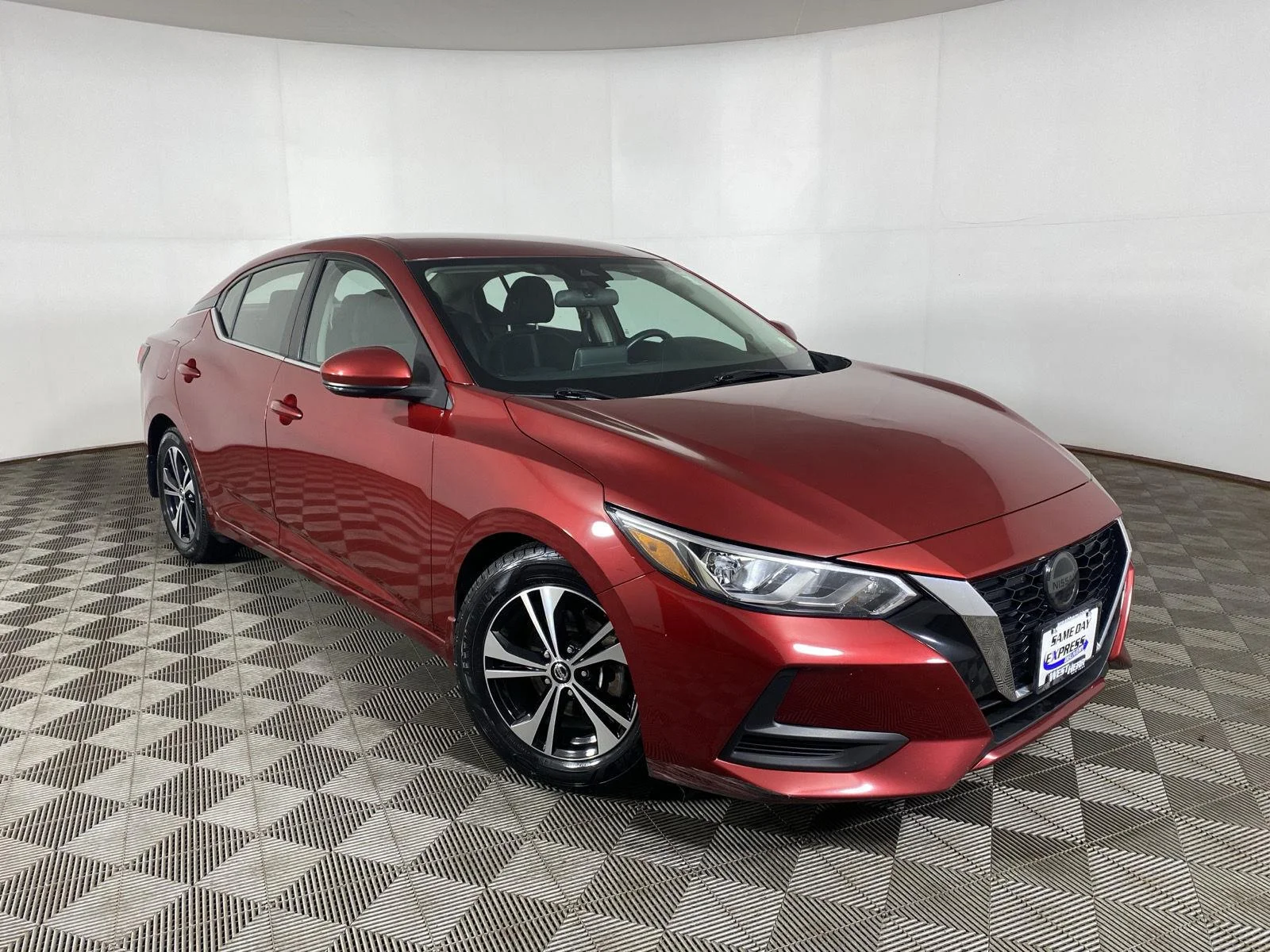 Used 2020 Scarlet Ember Nissan SV image 11