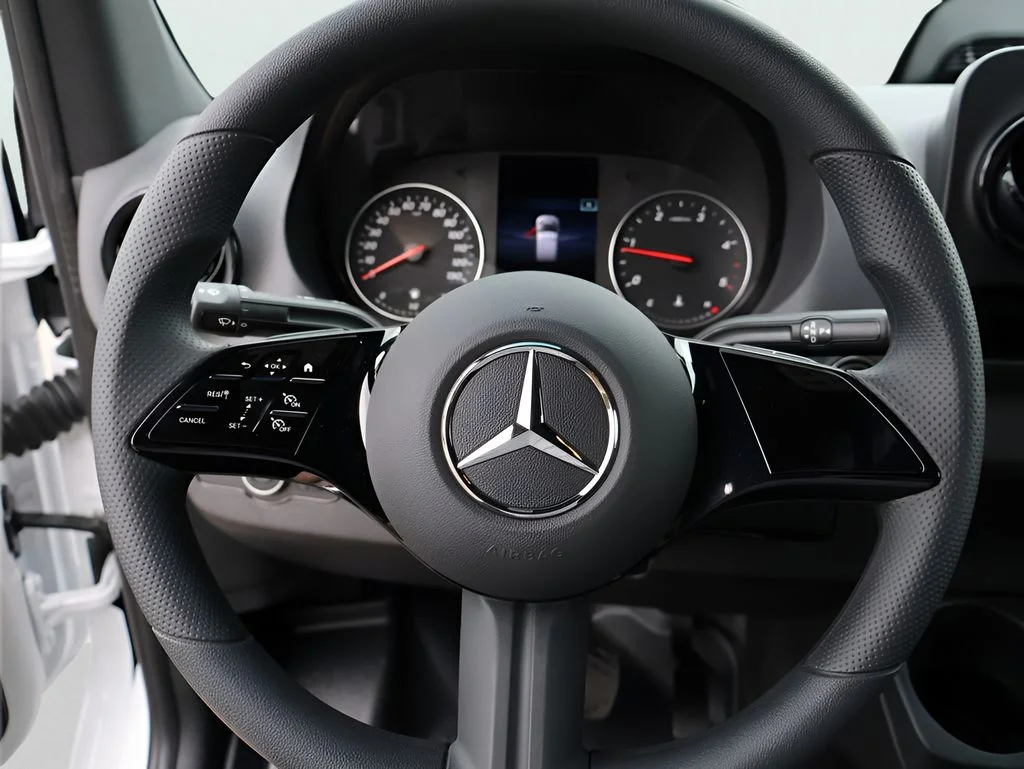 New 2026 Arctic White Mercedes-Benz Cargo 144 WB image 34