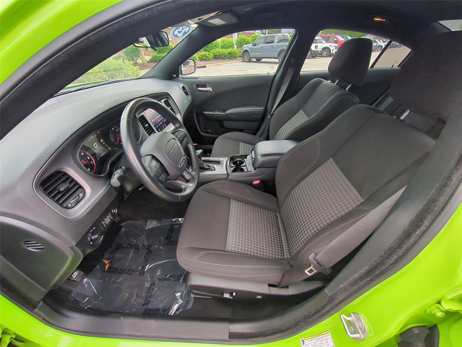 Used 2023 Sublime Metallic Clearcoat Dodge SXT image 18