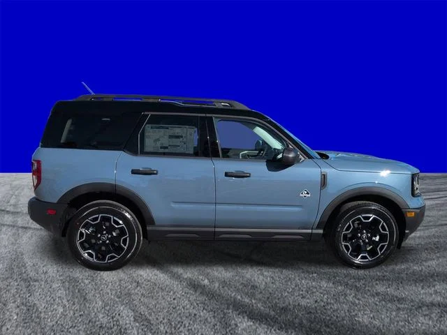 New 2026 Azure Gray Metallic Tri-Coat Ford Outer Banks® image 3