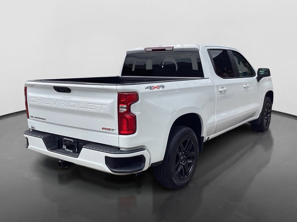 Used 2023 Summit White Chevrolet RST image 5