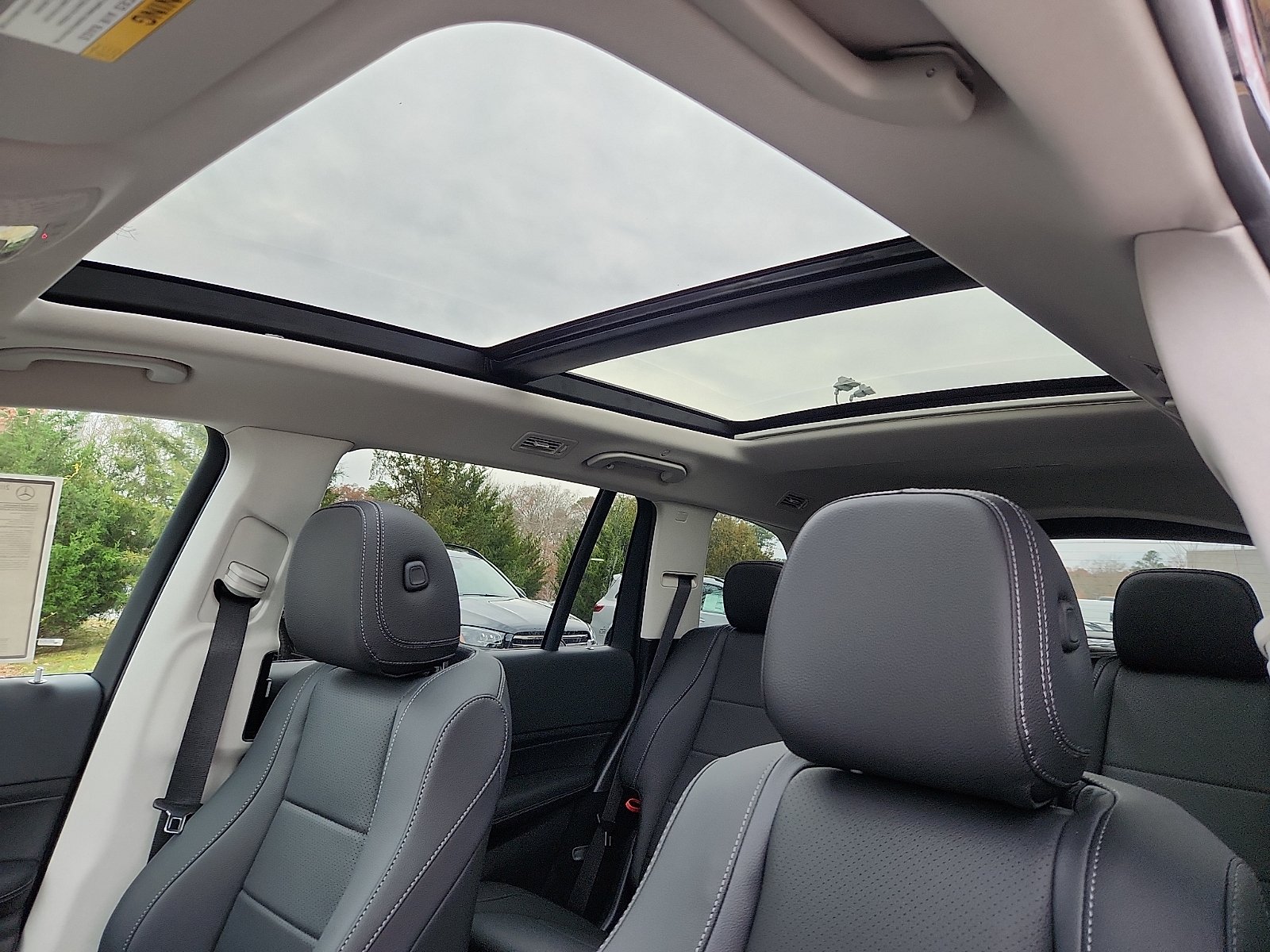 New 2026 Obsidian Black Metallic Mercedes-Benz GLS 450 image 10