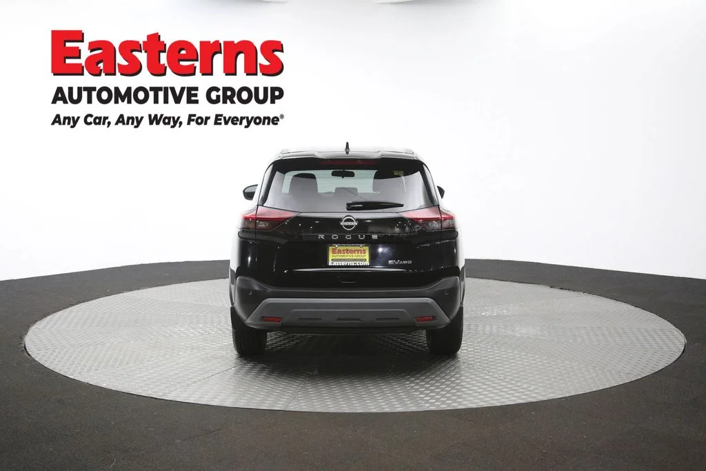 Used 2023 Black Nissan SV image 36