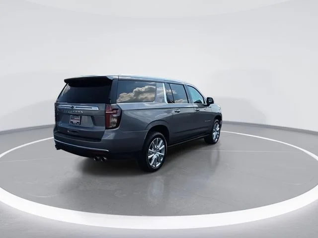 Used 2021 Gray Chevrolet High Country image 8