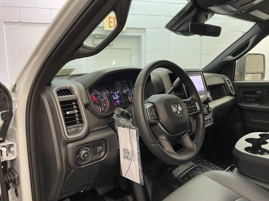 New 2026 Bright White Clearcoat RAM Tradesman image 14