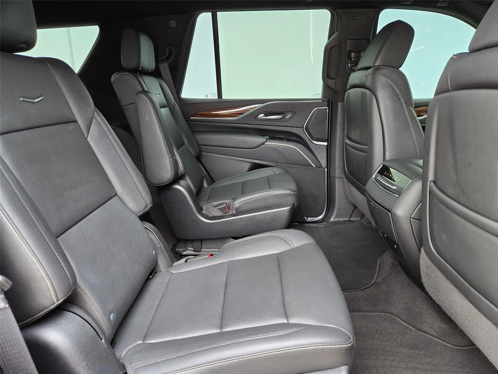 Used 2022 Black Raven Cadillac Luxury image 30