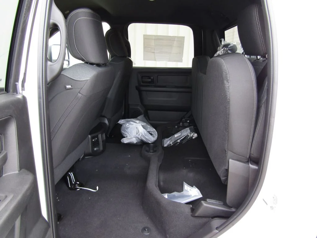 New 2026 Bright White Clear-Coat Exterior Paint RAM Tradesman image 27