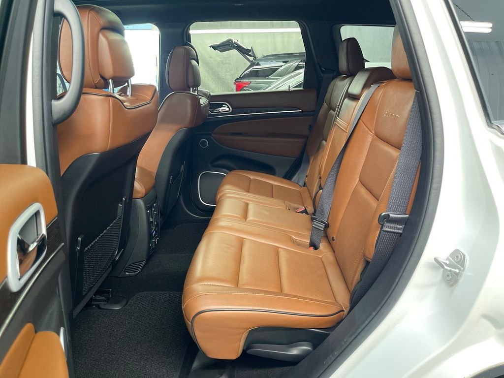 Used 2021 White Jeep Summit image 27