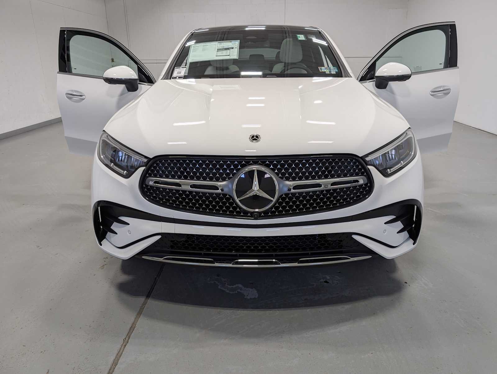 Certified Used 2026 Polar White Mercedes-Benz GLC 300 image 13