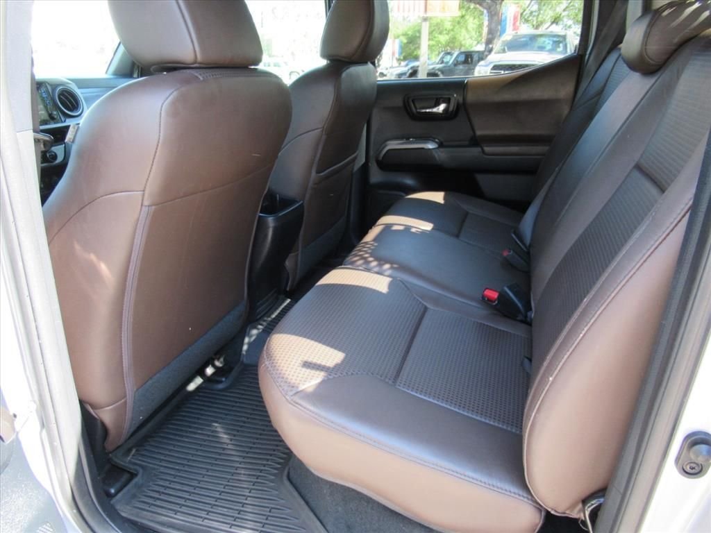 Used 2017 Silver Toyota Limited image 34