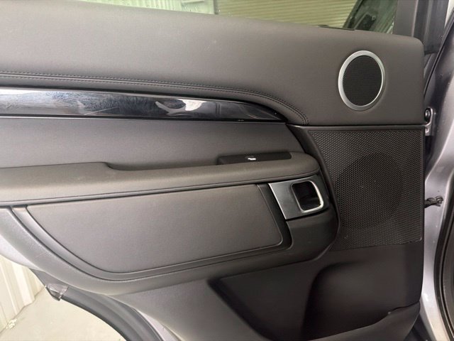 2021 Land Rover Discovery S - Photo 14