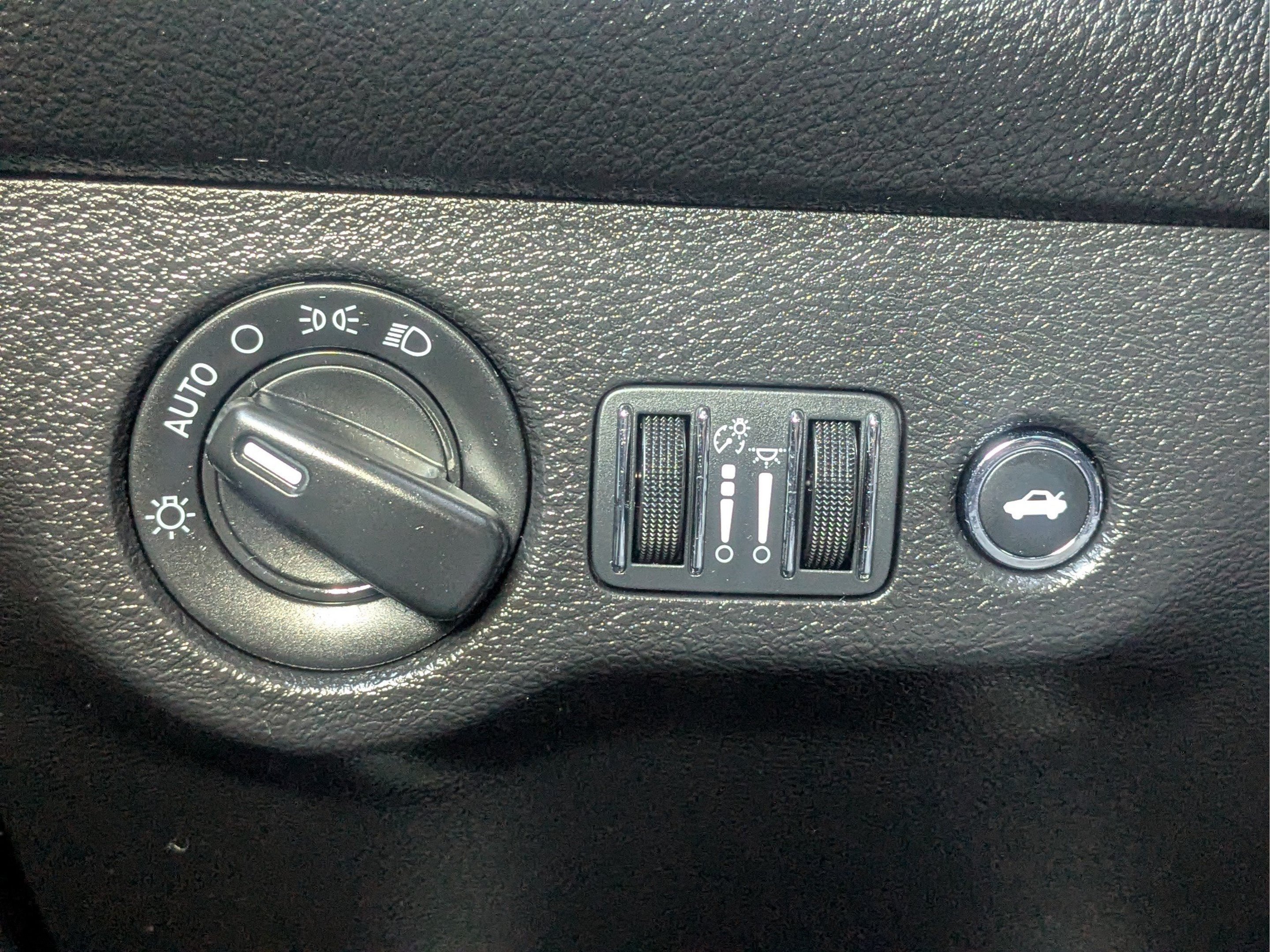 2023 Dodge Challenger R/T - Photo 20