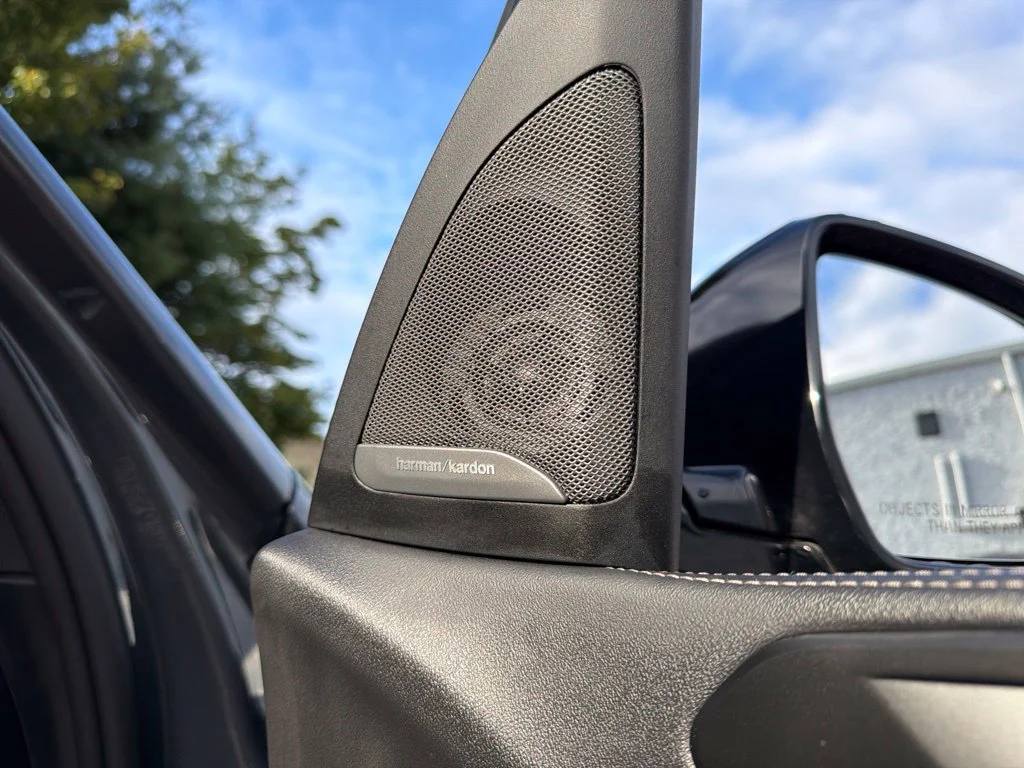 Used 2025 Gray BMW xDrive40i image 22