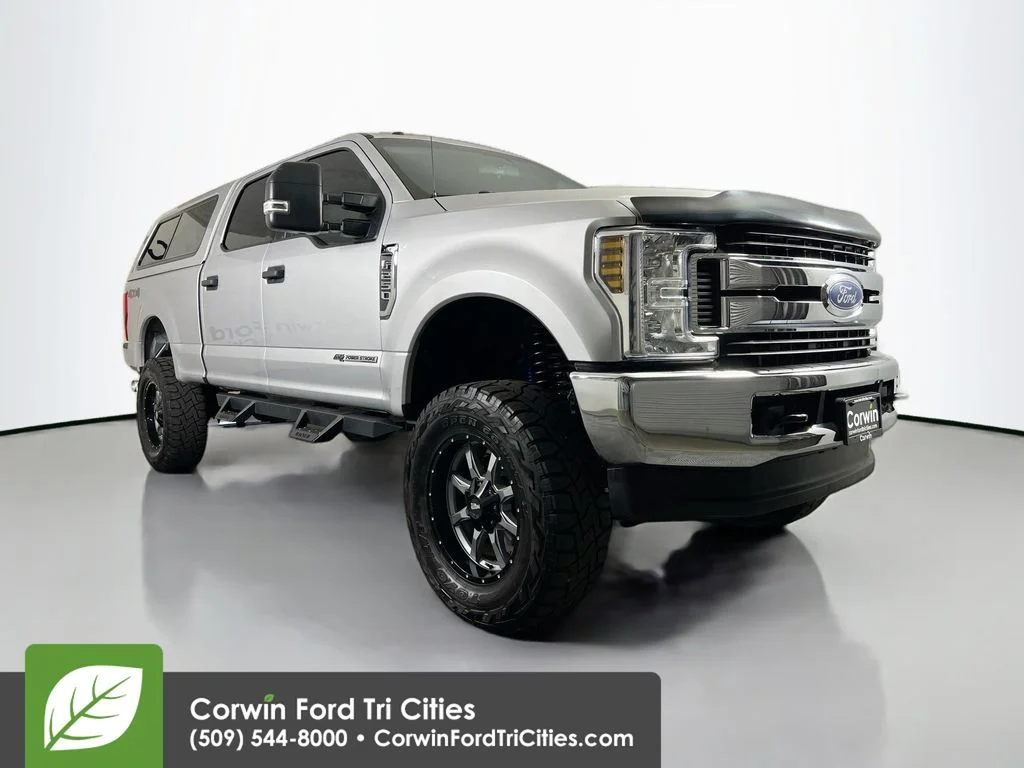 2019 Ford F-250 XLT 4x4 Crew Cab 6-3/4' Box's photo