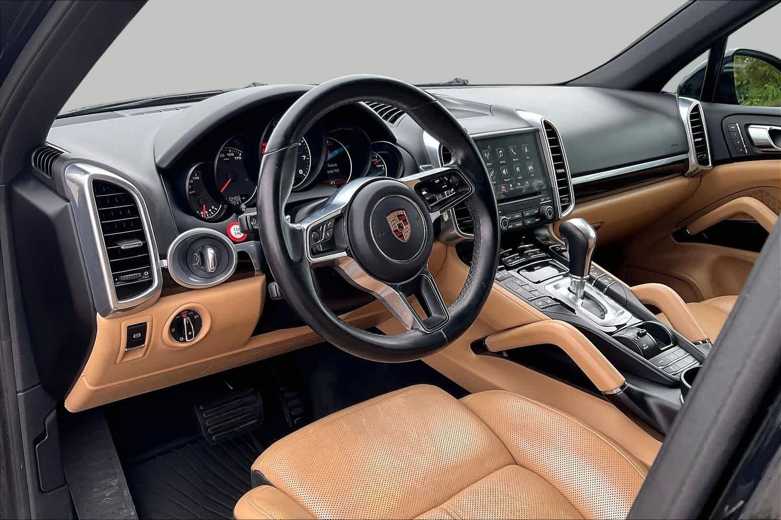 Used 2018 Black Porsche  image 16