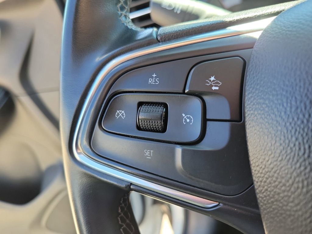 Used 2024 Summit White Buick Preferred image 21