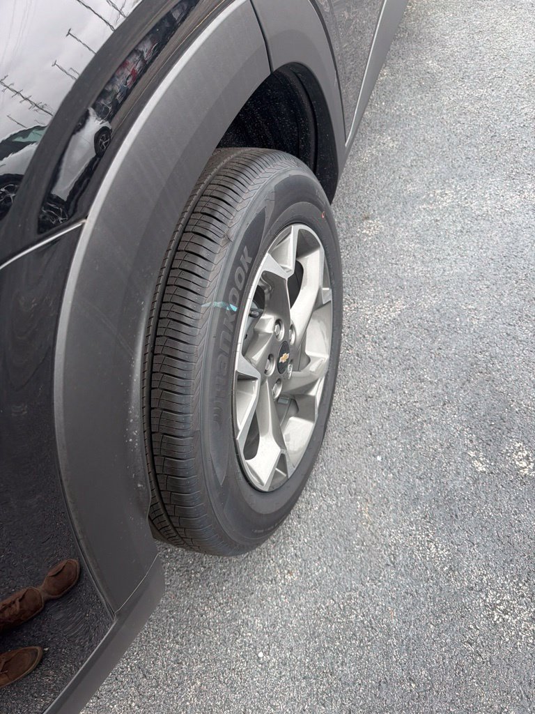New 2026 Mosaic Black Metallic Chevrolet LT image 10