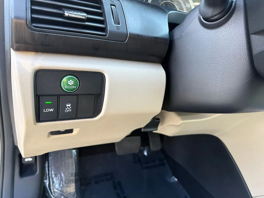 Used 2015 Beige Honda EX-L image 20
