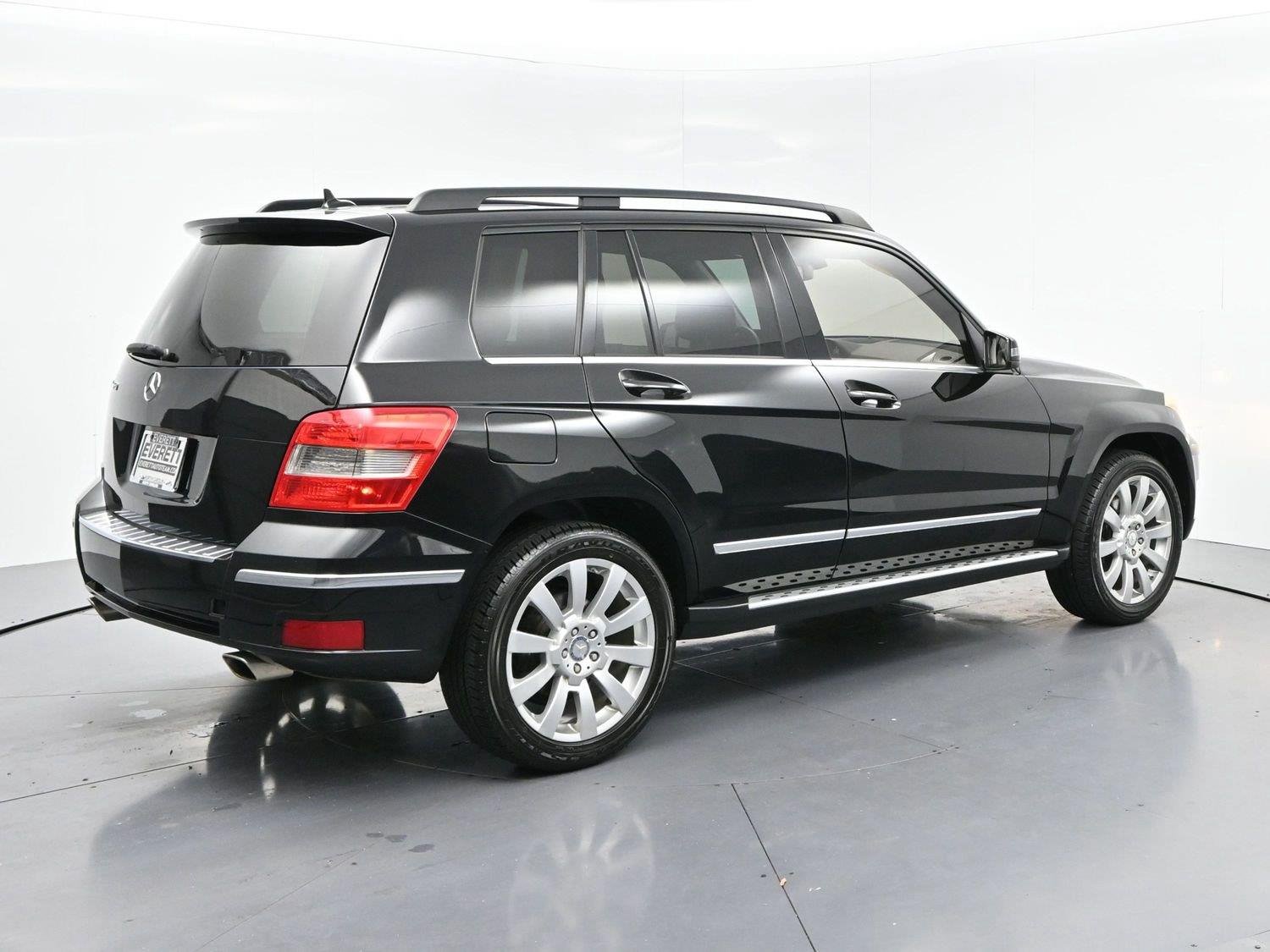 Used 2010 Black Mercedes-Benz GLK 350 image 7