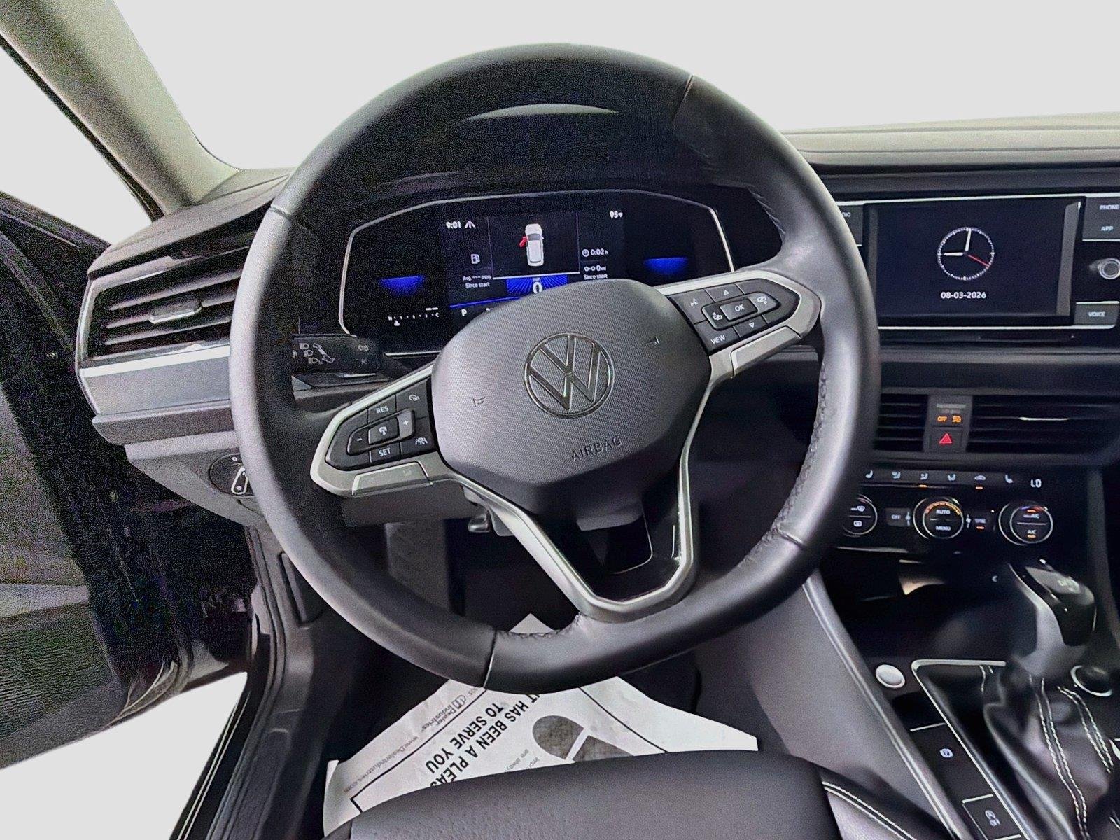 Used 2022 Deep Black Pearl Volkswagen SE image 10