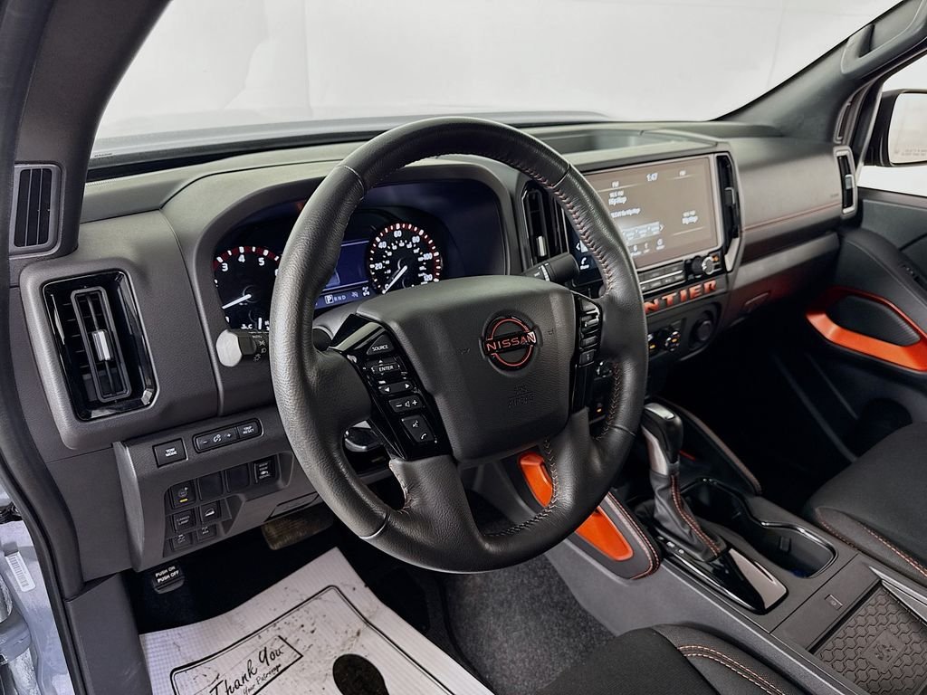 Used 2025 Boulder Gray Pearl Nissan PRO-4X image 15