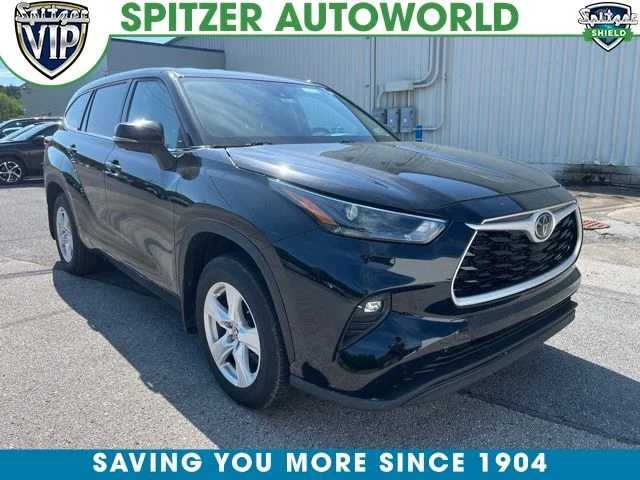 2022 Toyota Highlander LE