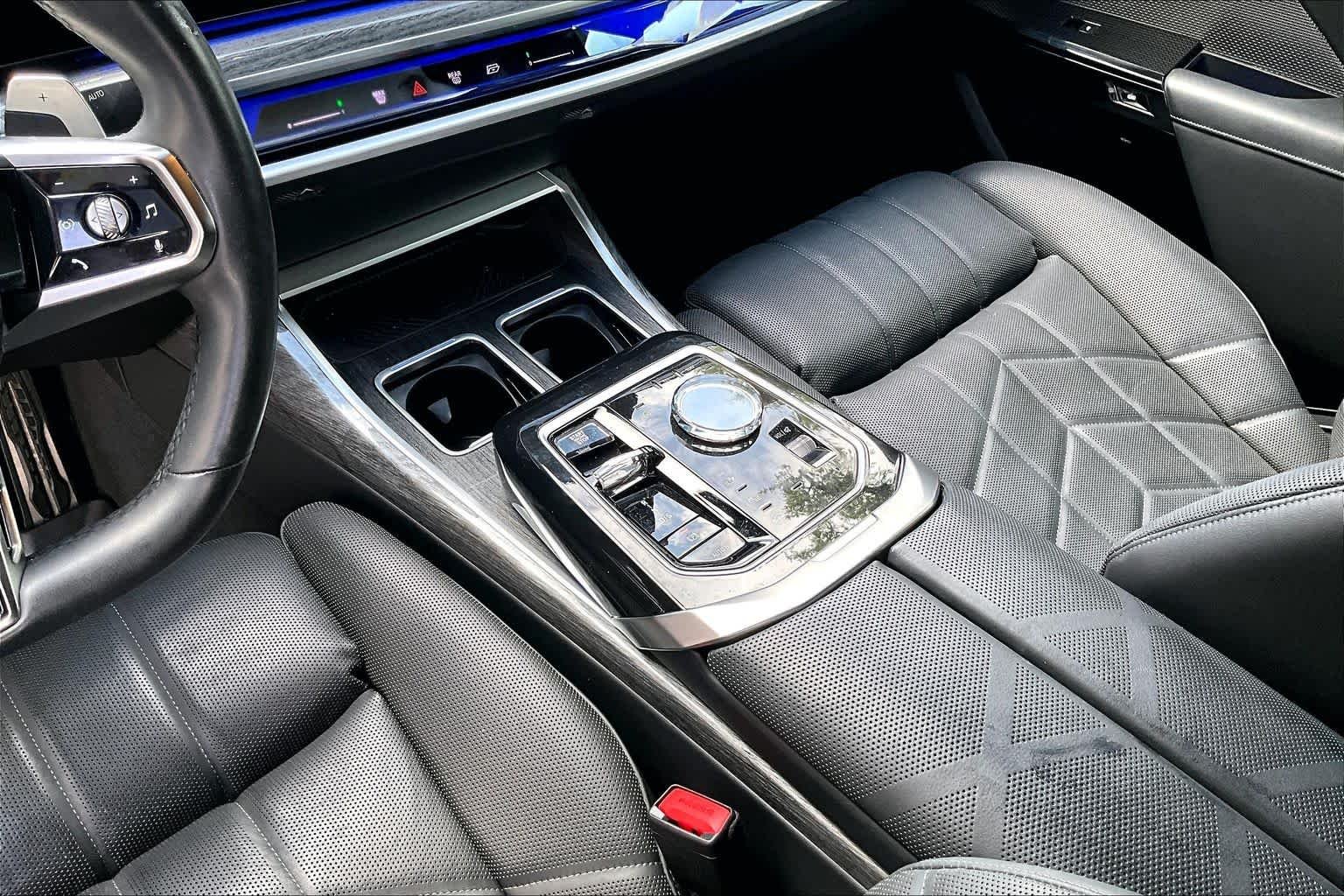 Used 2023 Carbon Black Metallic BMW 740i image 14