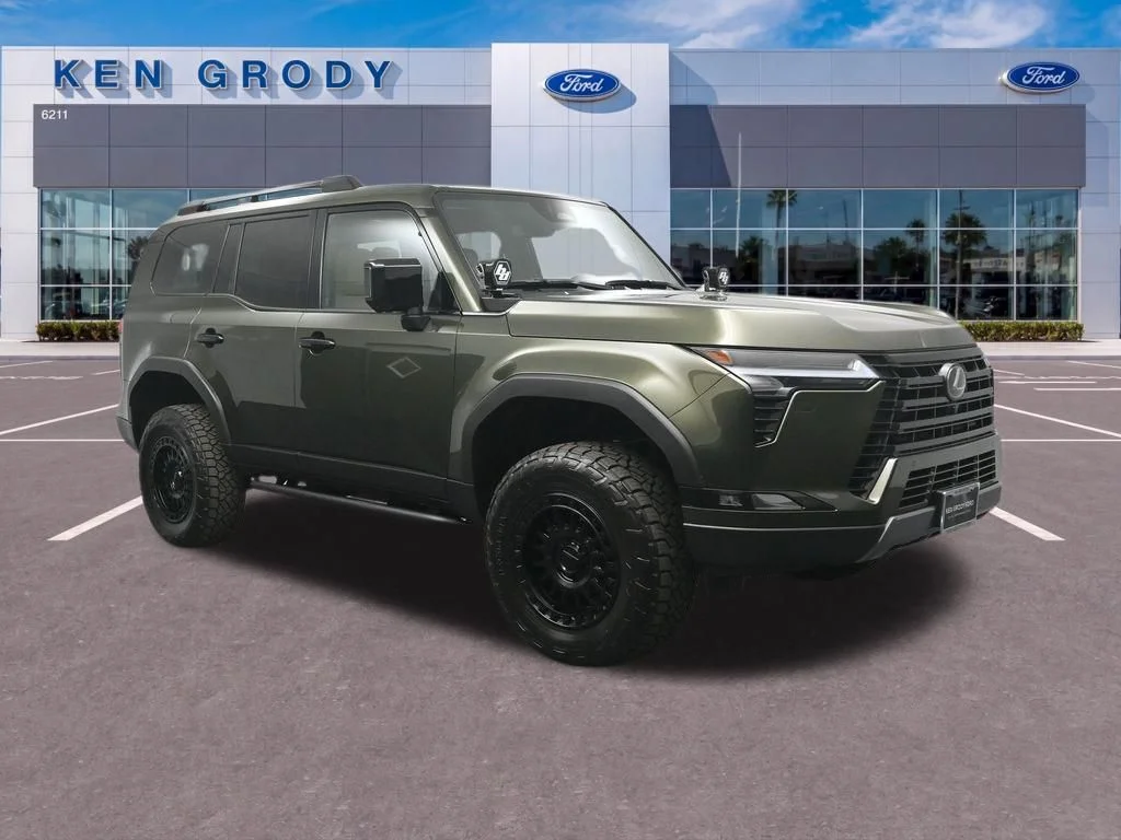 2025 Lexus GX 460 550 Overtrail's photo