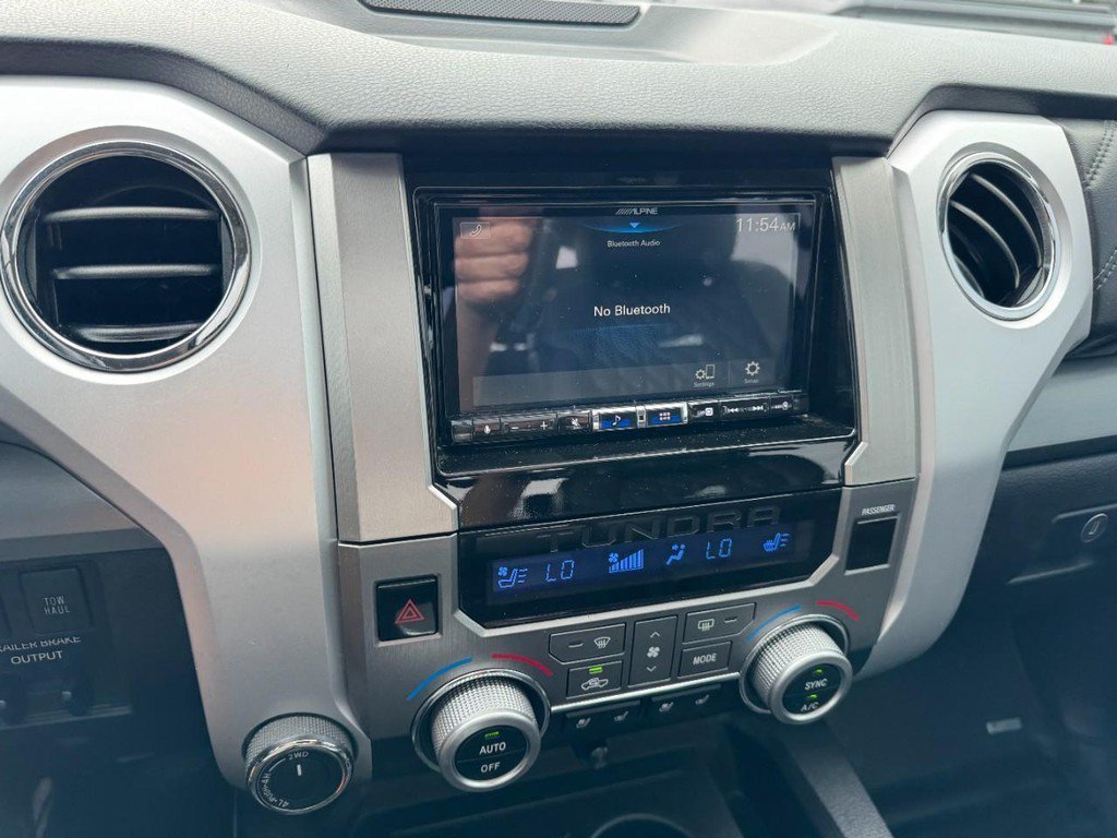 Used 2016  Toyota Platinum image 24