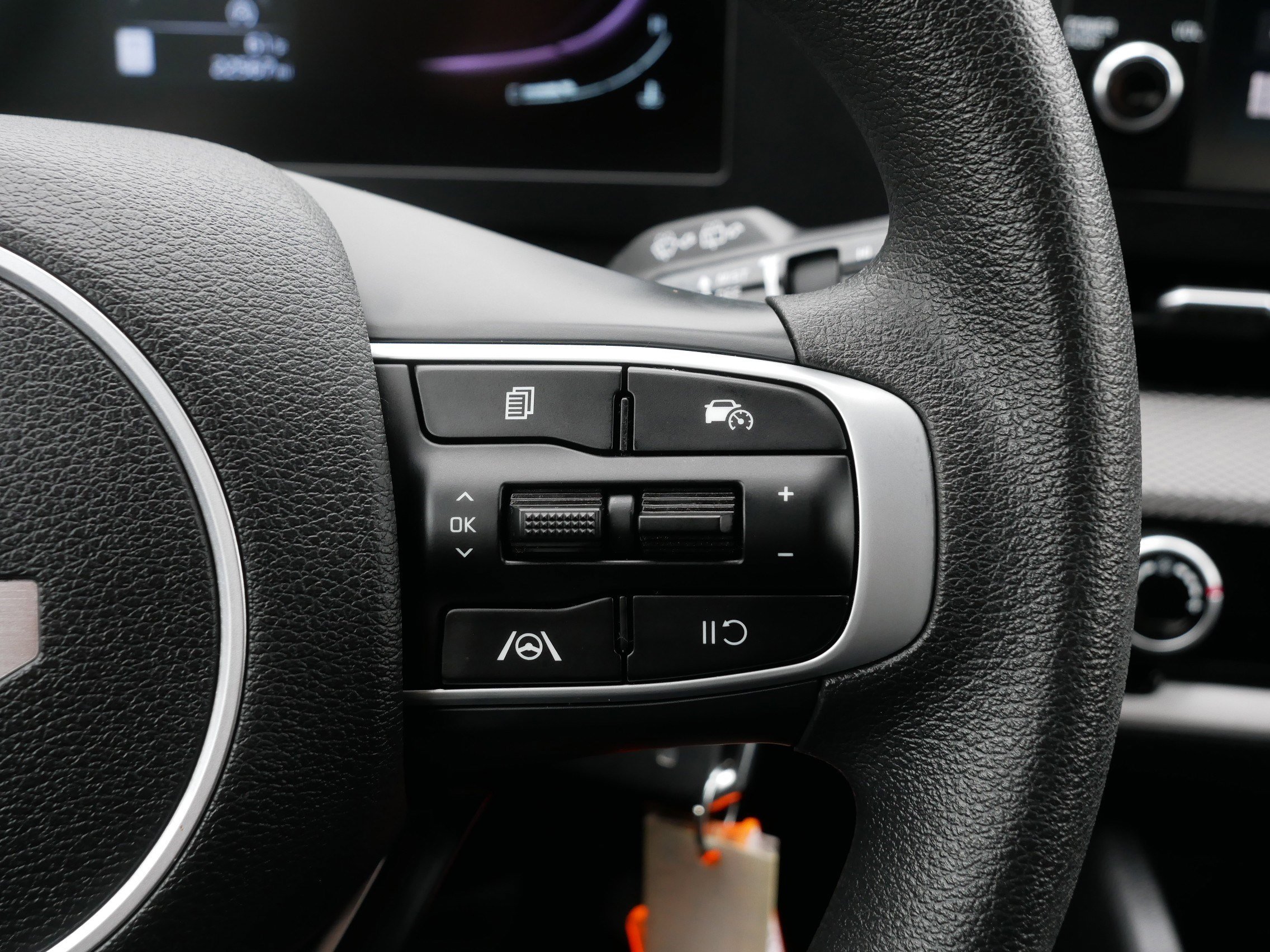 Certified Used 2023 Snow White Pearl Kia LX image 30
