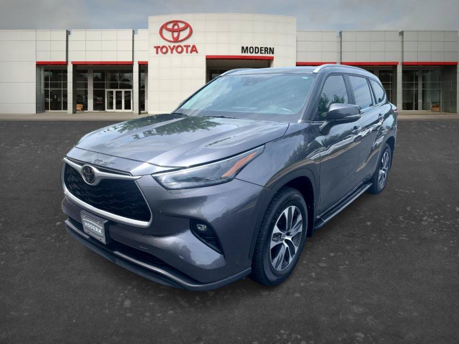 Used 2023 Magnetic Gray Metallic Toyota XLE image 1