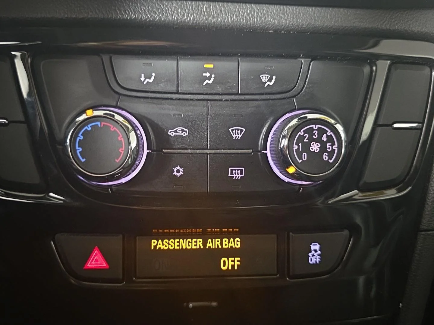 Used 2020 Quicksilver Metallic Buick Preferred image 14