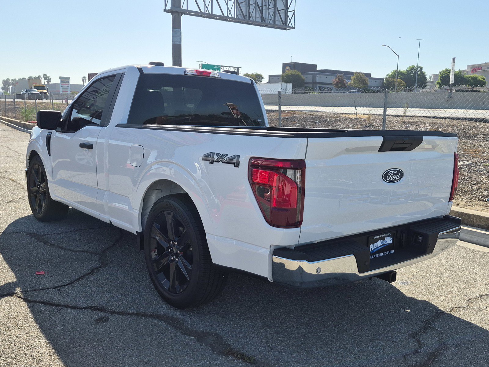 New 2026 Oxford White Ford XL image 5