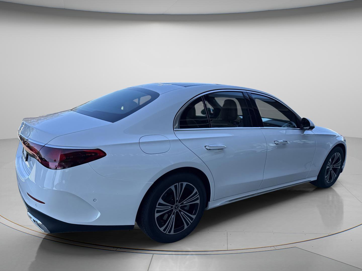 Certified Used 2026 Polar White Mercedes-Benz E 350 image 9