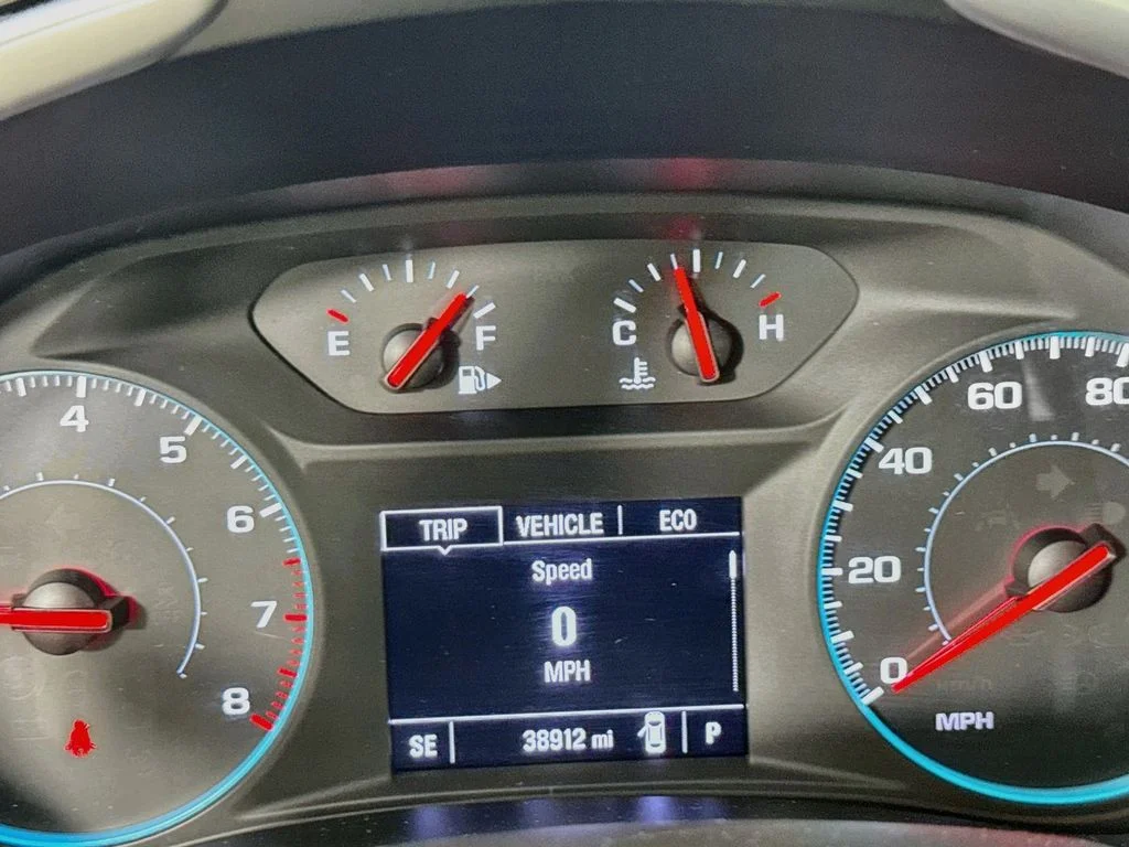 Used 2025 Gray Chevrolet LT image 15