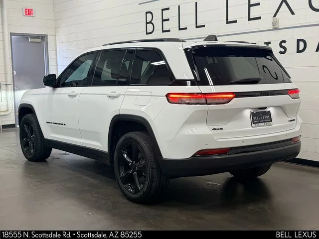 Used 2023 White Jeep Limited image 6