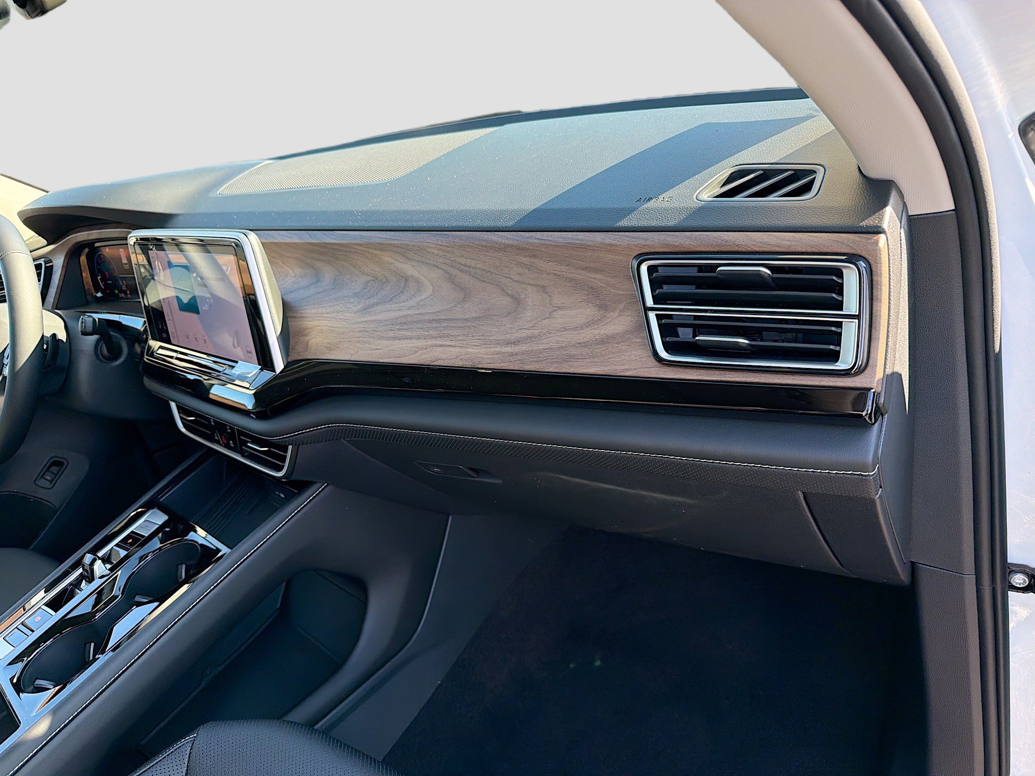 2026 Volkswagen Atlas SE w/Tech - Photo 24
