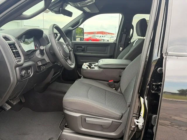 New 2026 Diamond Black Crystal Pearl-Coat Exterior Paint RAM Black Express image 9