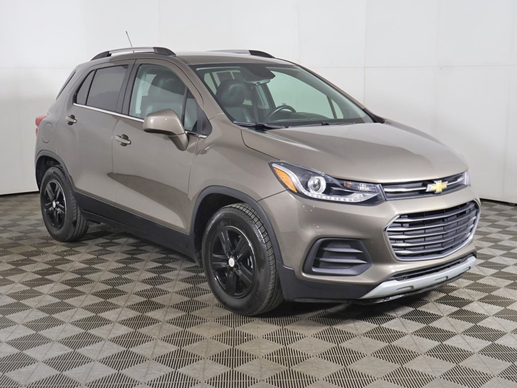 Used 2020 Chevrolet Trax LT with VIN KL7CJLSB4LB331051 for sale in Parma, OH