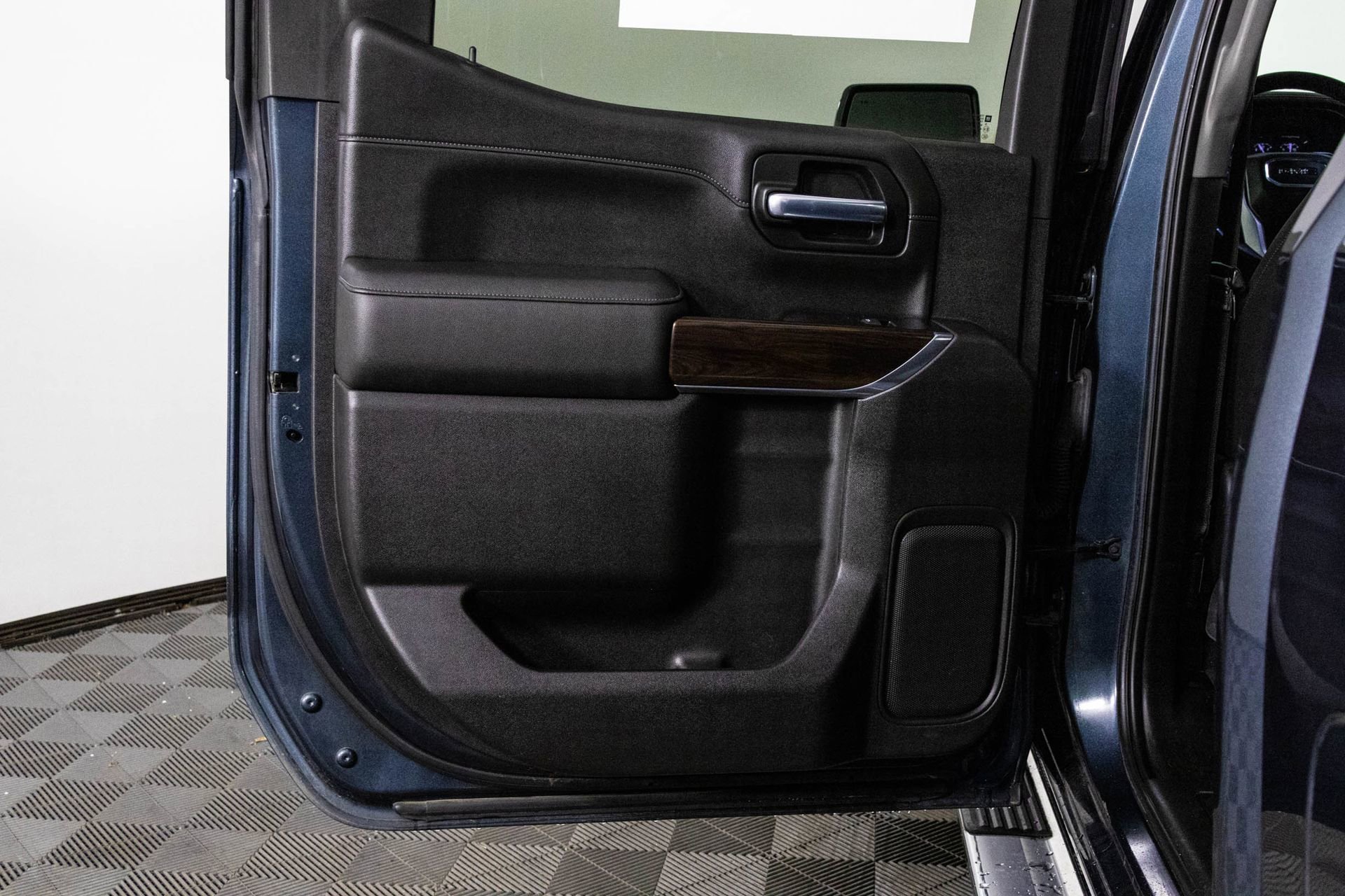 2020 GMC SIERRA - Image 31