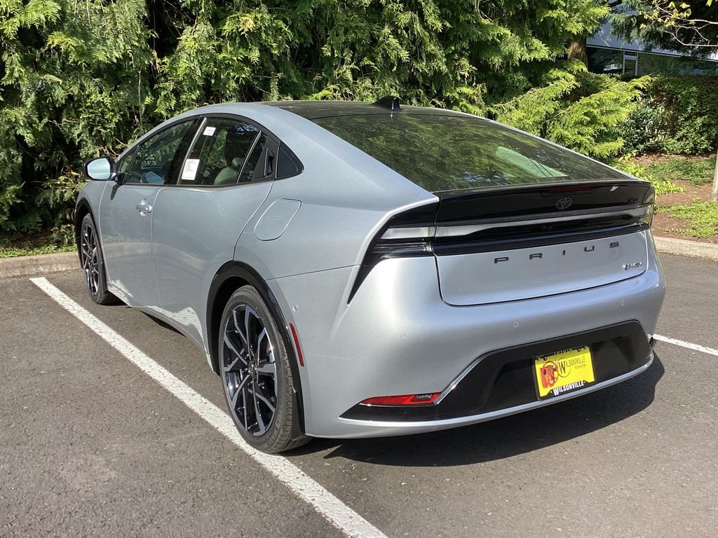 New 2026 Cutting Edge Toyota XSE Premium image 6