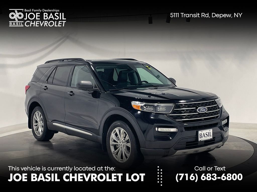 Used 2021 Black Ford XLT image 1